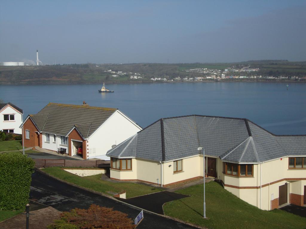 Lakeland Guest House Pembroke Dock Buitenkant foto