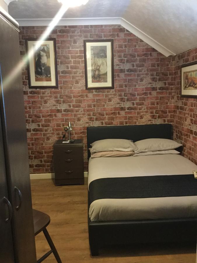 Lakeland Guest House Pembroke Dock Buitenkant foto