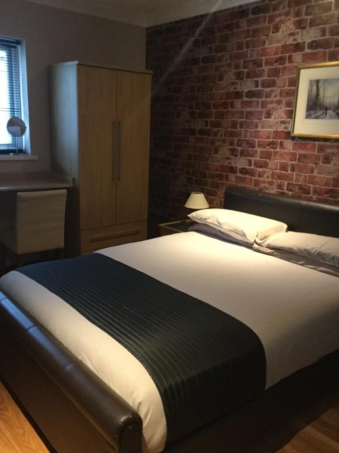 Lakeland Guest House Pembroke Dock Buitenkant foto