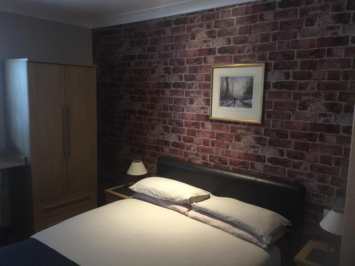 Lakeland Guest House Pembroke Dock Buitenkant foto
