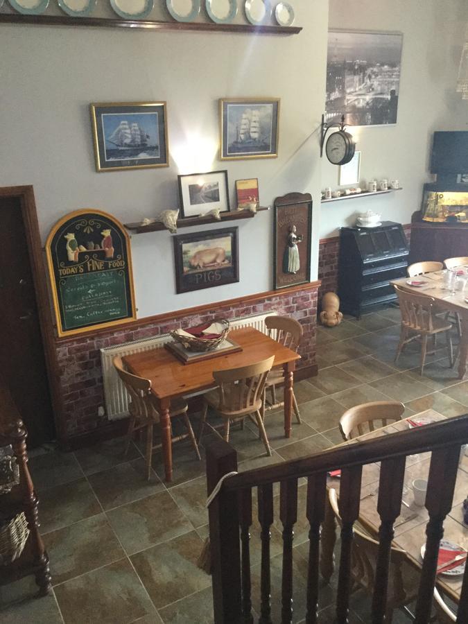 Lakeland Guest House Pembroke Dock Buitenkant foto