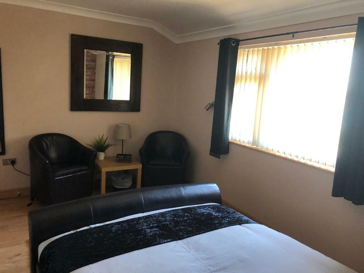 Lakeland Guest House Pembroke Dock Buitenkant foto