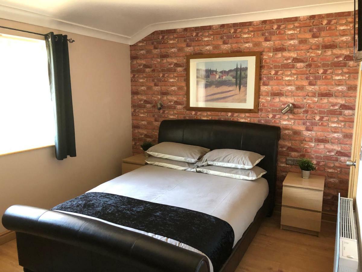 Lakeland Guest House Pembroke Dock Buitenkant foto