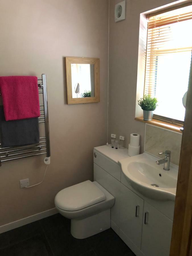Lakeland Guest House Pembroke Dock Buitenkant foto