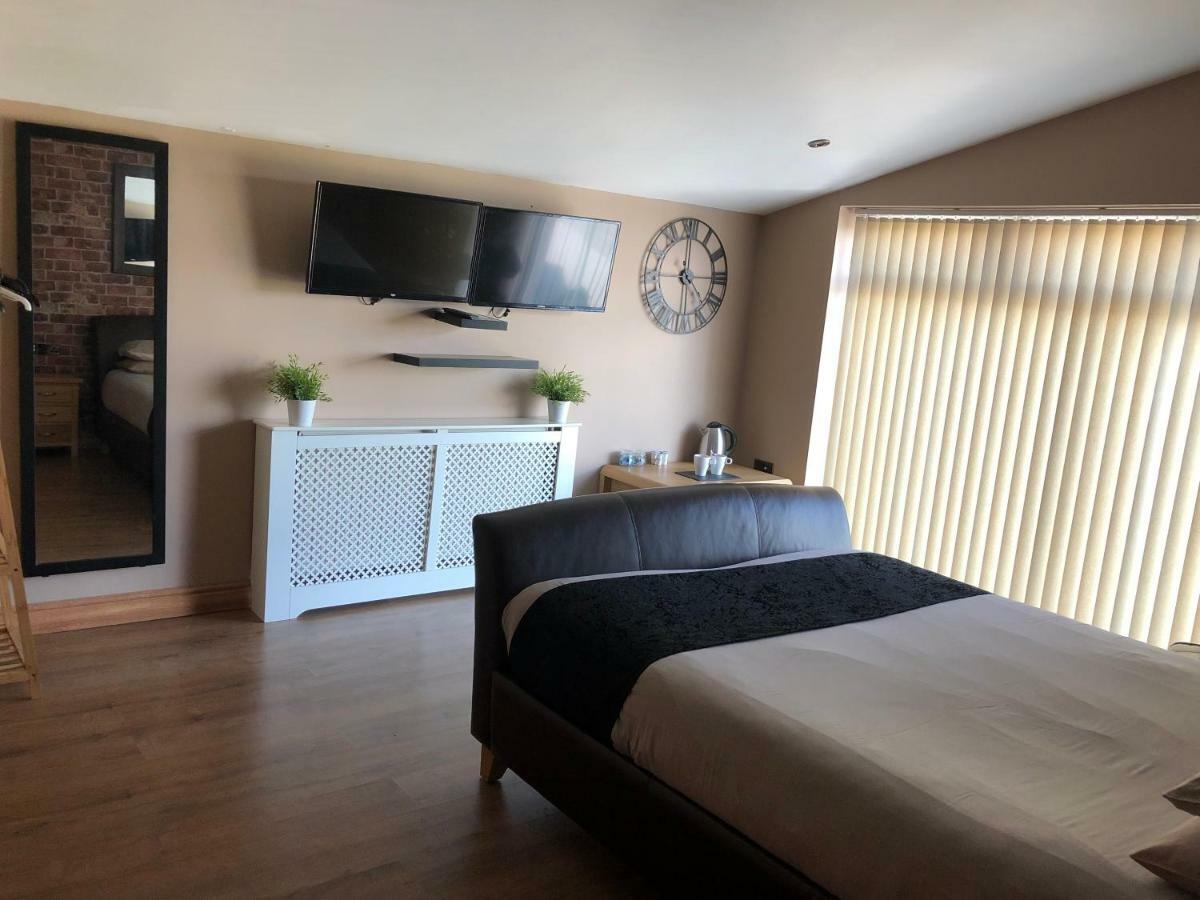 Lakeland Guest House Pembroke Dock Buitenkant foto