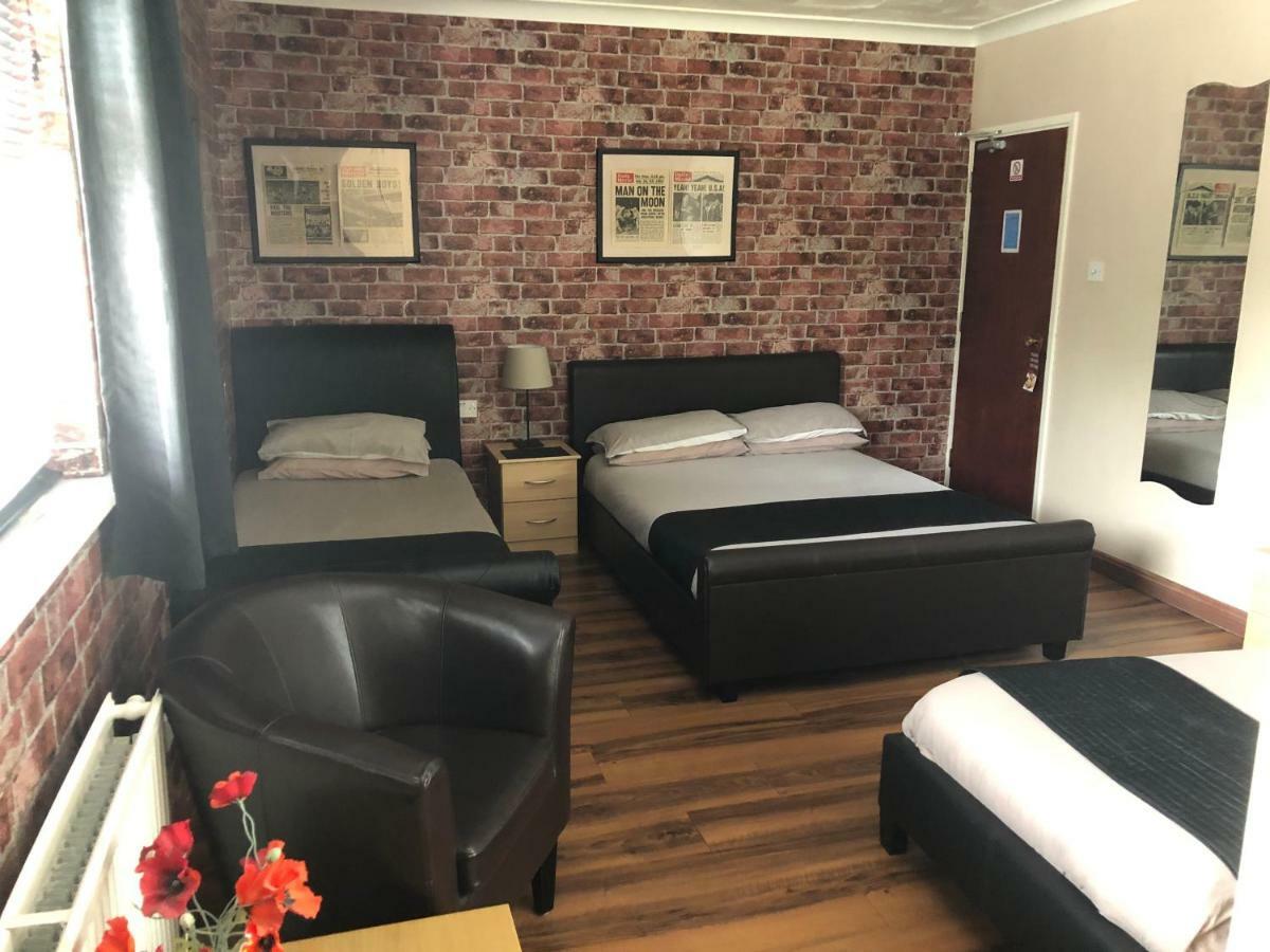 Lakeland Guest House Pembroke Dock Buitenkant foto