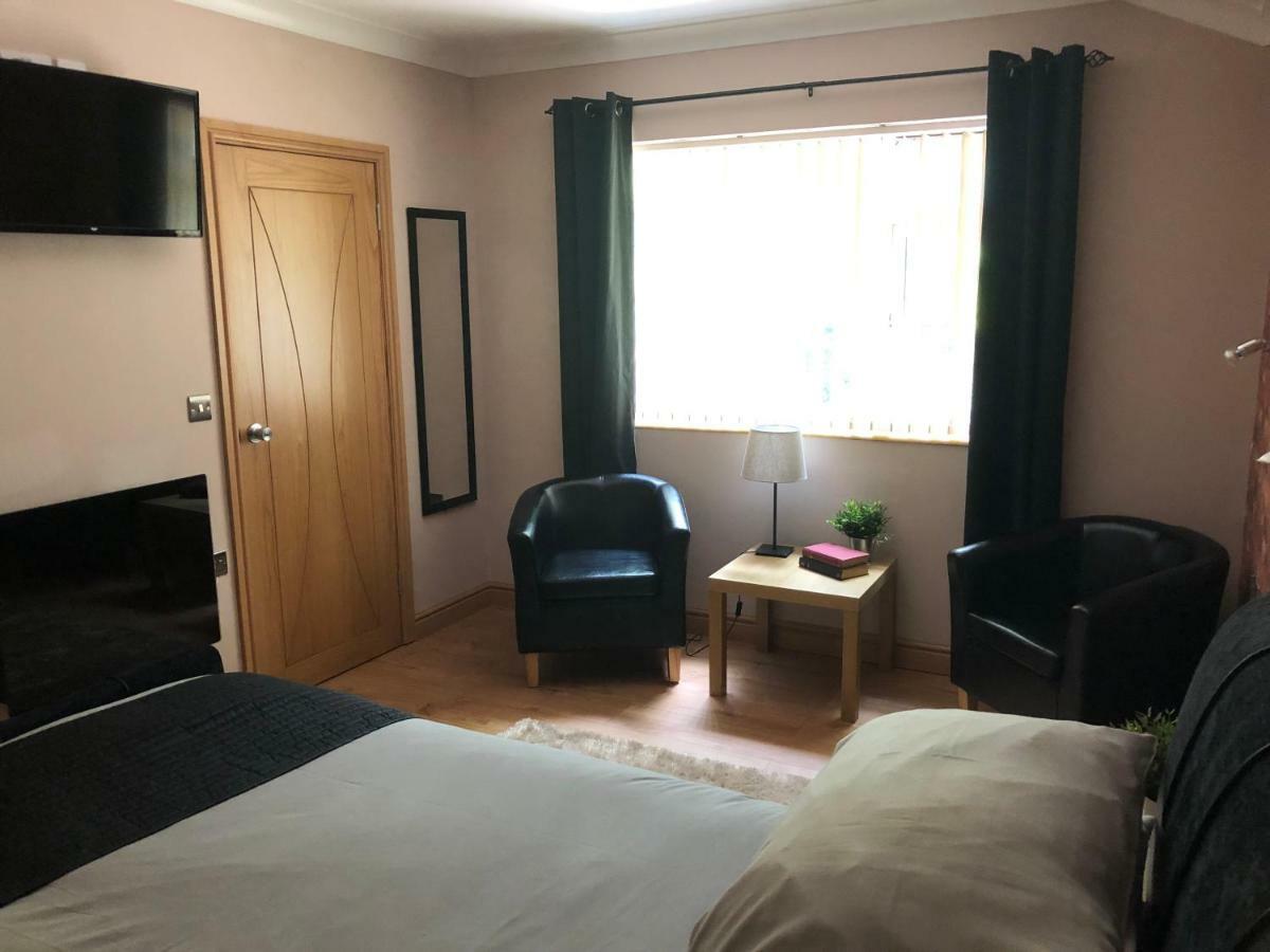 Lakeland Guest House Pembroke Dock Buitenkant foto